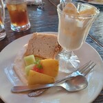 タベルナ カディス - 