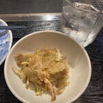 乃奈加 お好み焼き - ムネ肉のザーサイ和え