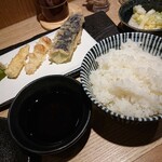 天ぷらとワイン大塩 - 穴子天定食、税込みで990円也。
