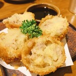 一力 - 肉肉コロッケ 748円