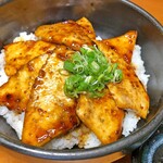 三崎「魚市場食堂」 - カジキのステーキ丼