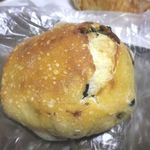 ブーランジェリー・イアナック - 黒豆のリュスティック！