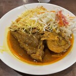 大阪ハラールレストラン - 左下から時計回りにマトンカレー、チキンビリヤニ、サラダ、チキンコルマ