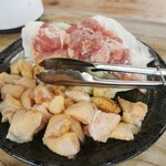 ふれあいの里 - ももの塩焼き＆ぼんじりのニンニク醤油焼き