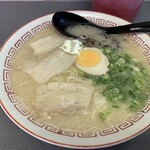 Yassan Shokudou - ラーメンとやきめし（Ａセット）８００円　ラーメン