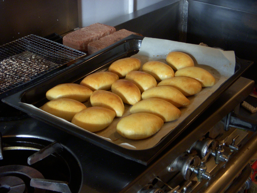 A20 ピロシキ 写真 : ペチカ - 南平岸/ロシア料理 | 食べログ