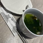 Wakan Yakiniku Iruso Iruro - わかめスープ