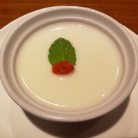 南風楼 - セットの杏仁豆腐