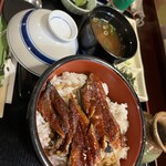 魚房 - ひつまぶし