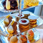 ザ・ラウンジ - 