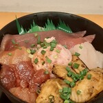 魚丼 - 