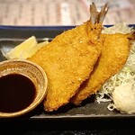 炭焼漁師小屋料理　渋谷東急本店前のひもの屋 - 