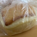 ケーワン - プリンパン
      こちらも出来立てだったので購入しました