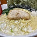 家系ラーメン 天家 - 