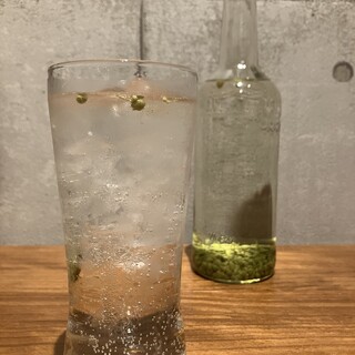 There are also plenty of drinks ◎ We recommend the addictive highball with spices.