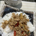 ケーイチェンマイ - ラーメンにミニガパオ丼まで付いてくるのだ！お得すぎぃ！