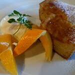 山のレストラン - オレンジのタルト　爽やかなオレンジの香り。思ったより厚みがある。