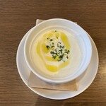 Hirushokudou Hiruoka - 冷製スープ上部から