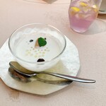 旬遊紀 - タピオカ入りココナッツ杏仁