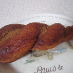 ブーランジェリー メゾン ユキ - シナモンツイストドーナツ