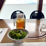 川田屋 - すぐサラダが来る　夏はこのお茶美味しい！