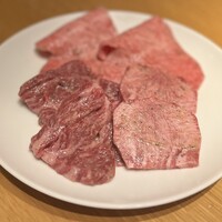 ビーフキッチン 恵比寿店 - 上タン、特選ハラミ、リブ芯