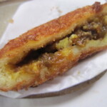 ブーランジェリー メゾン ユキ - 見えないけれどお肉入っています