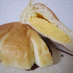 ブーランジェリー メゾン ユキ - クリームパン断面