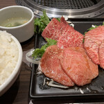 焼肉いのうえ - 