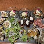 ワインキッチン コメット - 前菜　鮑､サザエ､ハマグリ､シラス､プロシュート､イチジクなどなど