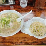 大黒ラーメン - ラーメンと焼めし