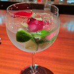 シェヘラザード - 薔薇のジントニック