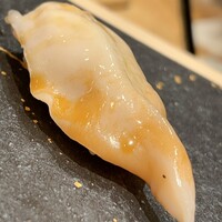 鮨 信海 - 石垣貝です