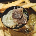 大地のうどん - お肉と一緒に