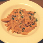 Bar passeggiata - ウニのトマトクリームソースのペンネ