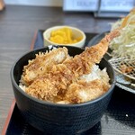なおかつ - エビフライ丼