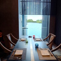 日本料理 華暦 - 水盤を　眺められる個室　　