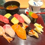 Sushi Hamazushi - 茶碗蒸しまで付いてくるんですよ！