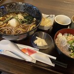 Shunsai Izakaya Izayoi - Bランチ(蕎麦としらす丼の定食)