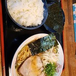 楽 - 中華そば　ごはん大　のり6枚