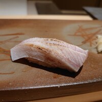 鮨 三國 - ブリトロの炙り