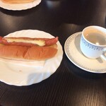くまもと中央カントリークラブ - ホットドッグとコーヒー