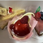 ニューみづほ 本店 - ◉キャラメルバナナ／420円税込
                                ◉アンジュ／420円税込
                                ◉ラズベリーショコラ／420円税込