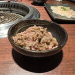 赤羽 友星 - バラ焼きはレアな部分を残して。いわゆる焼きすきより好きかもしれません