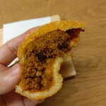 Spicier スパイスチャイとインドカレーパン - もちもちキーマ（420円）