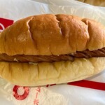 丸十ベーカリー - ウィンナーパン