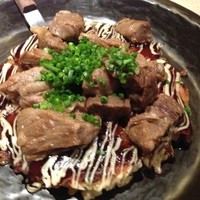 和食鉄板 銀座 朔月 - お好み焼き＋牛すじ
