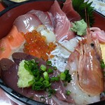 多満利屋 きらく - 海鮮丼