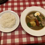 Kanda Guriru - アタイの野菜たっぷりスープカレー