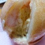 洋菓子倶楽部 KAREN - 中には優しいクリーム